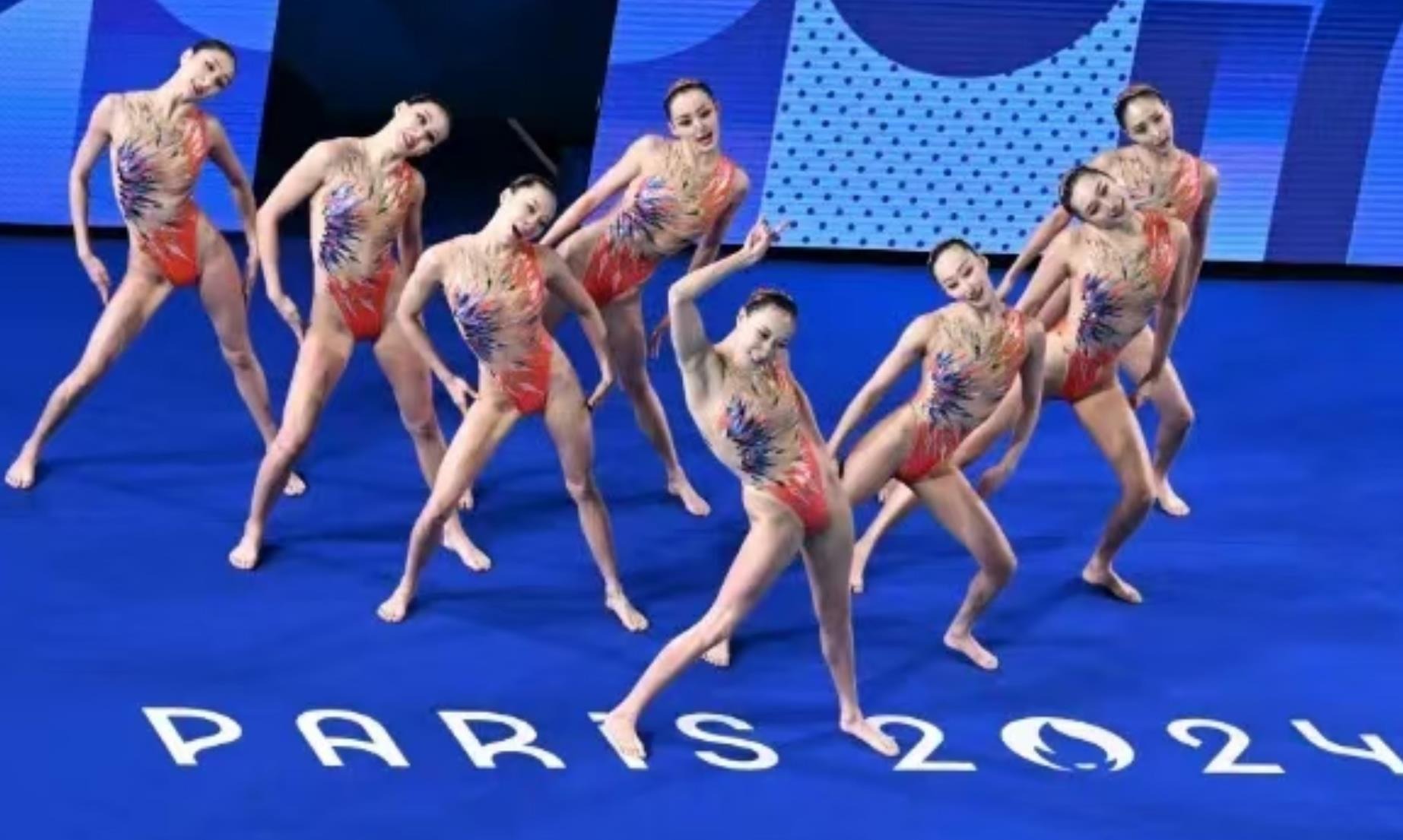 状态在线！约基奇半场12中7&三分4中2 拿下19分5篮板4助攻